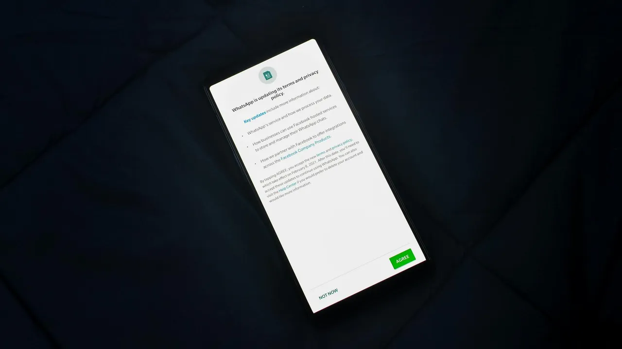 Meta Data Policy: Mandatory Global Enforcement Begins for Advertisers
